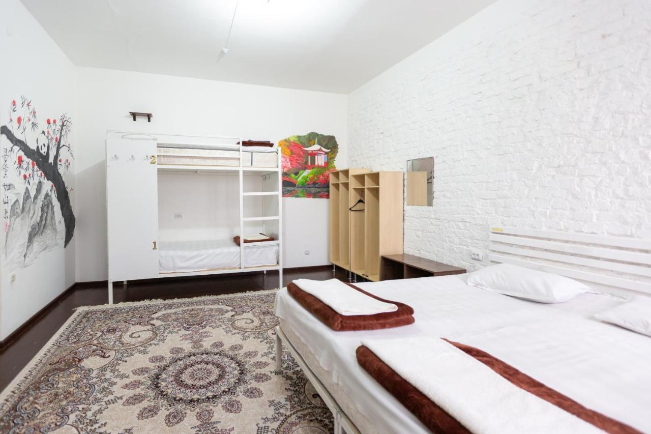 Light Hostel Tashkent Esterno foto